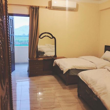 Quiet Gate Guest House Lel Agalta Esterno foto