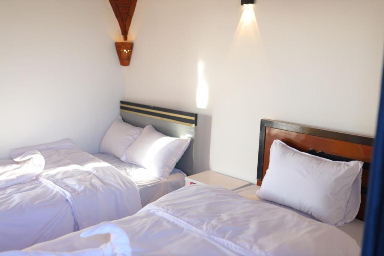 Quiet Gate Guest House Lel Agalta Esterno foto