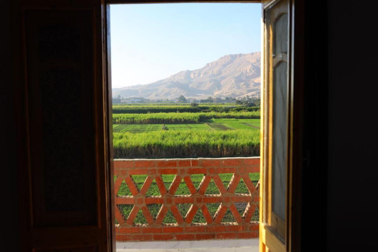 Quiet Gate Guest House Lel Agalta Esterno foto